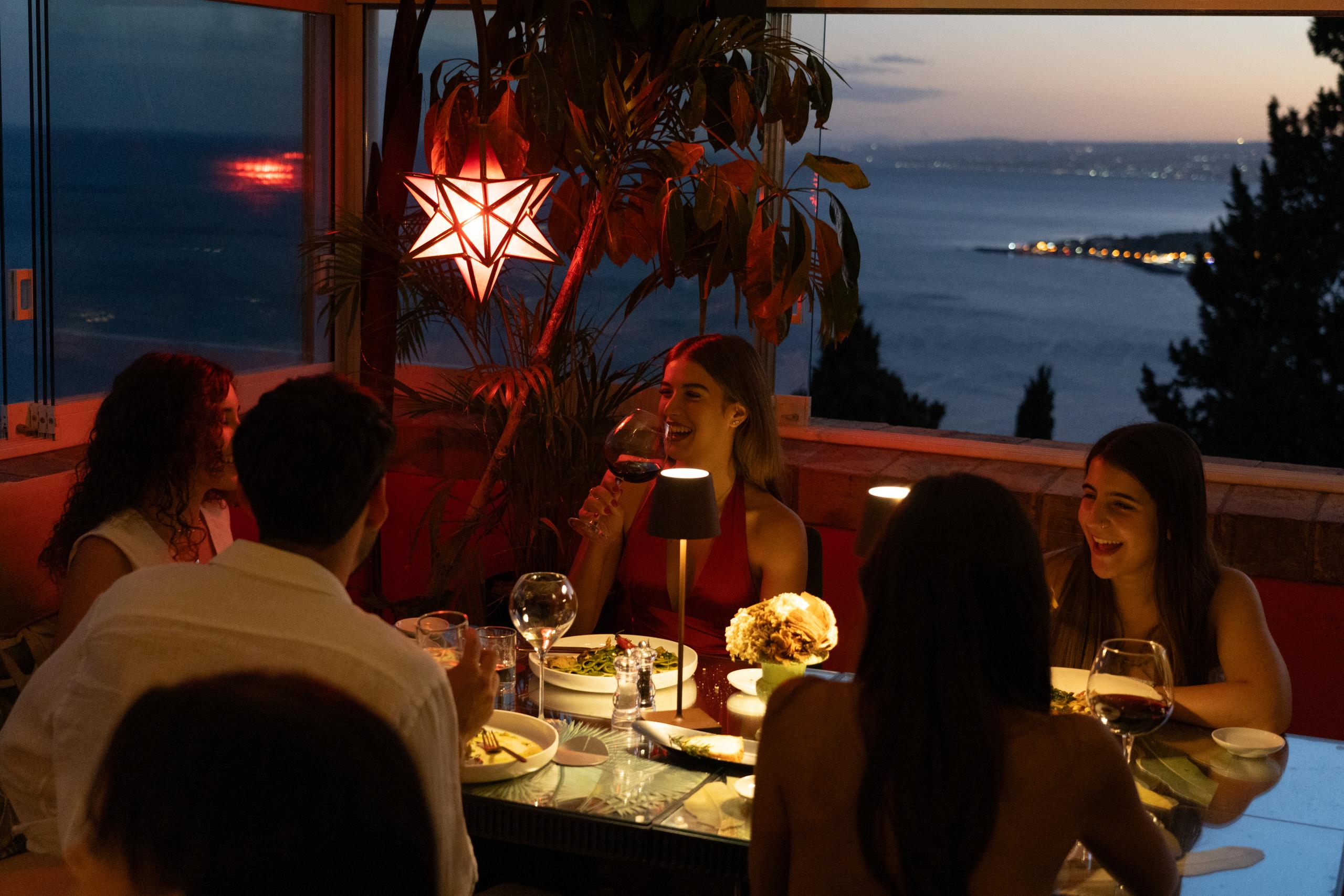 Terrace Bar